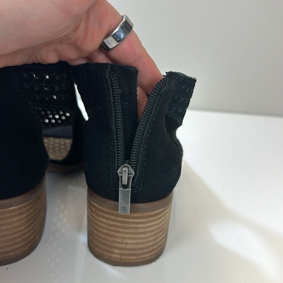 Lucky Brand Nacria Black Suede Perforated Booties Size 8.5 - Picture 13 of 16